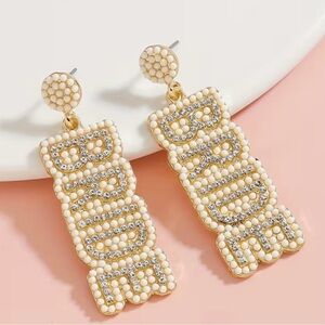 Chic Gold tone Bride Earrings